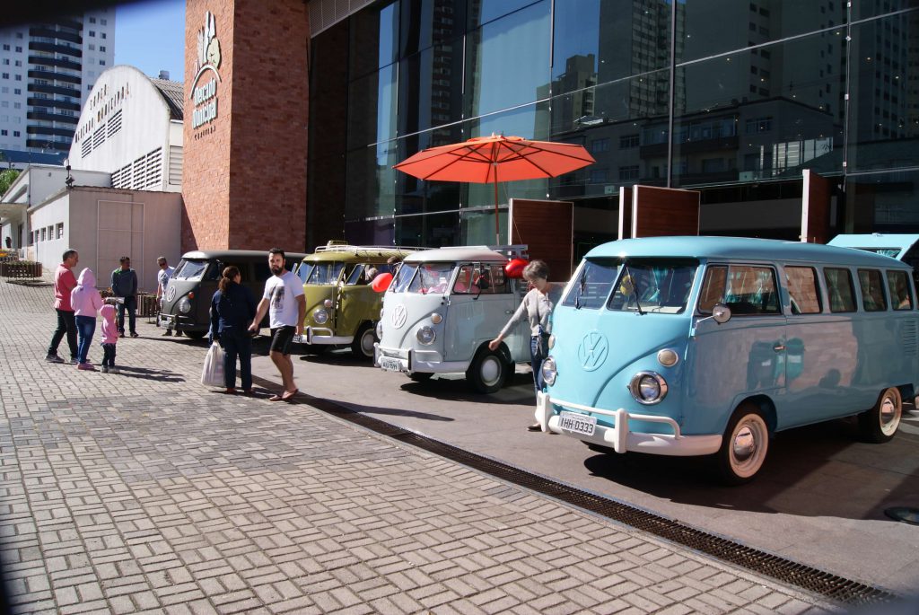 1ª Exposição de Kombis no Mercado Municipal de Curitiba 1ª Exposição de Kombis no Mercado Municipal de Curitiba