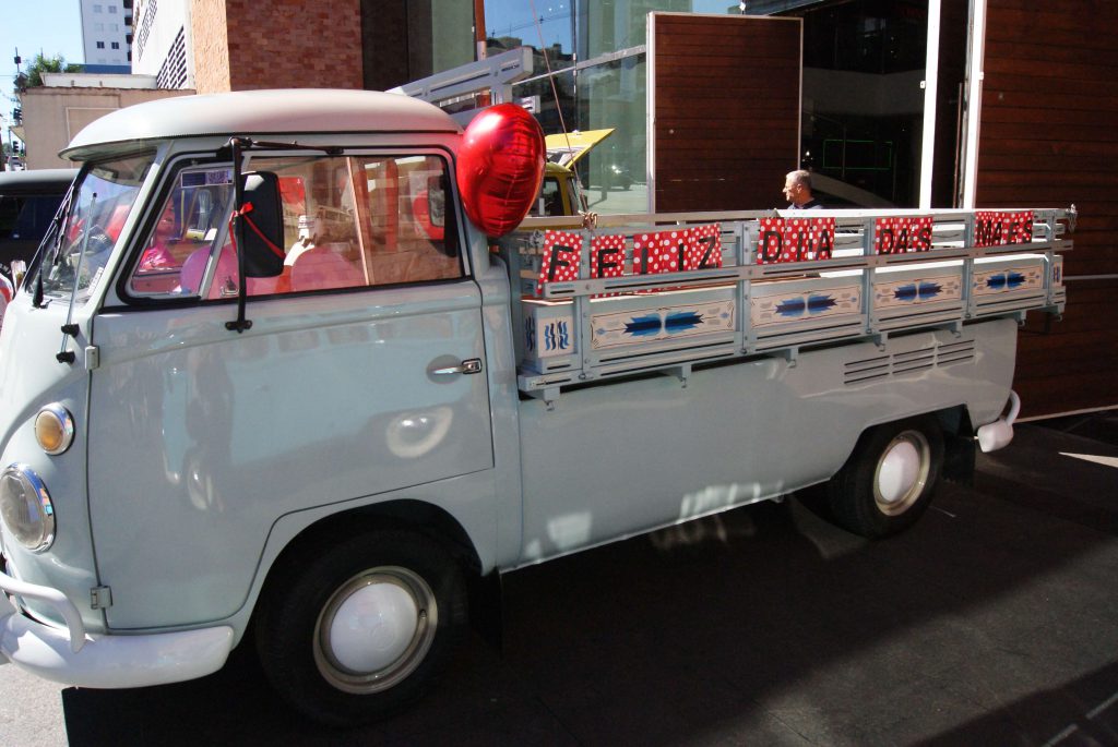 1ª Exposição de Kombis no Mercado Municipal de Curitiba 1ª Exposição de Kombis no Mercado Municipal de Curitiba